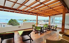 Galapagos Apartments - Bay View House